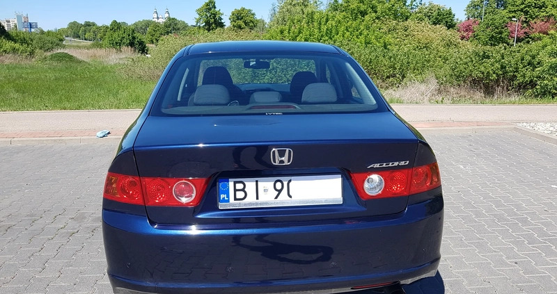 Honda Accord cena 23500 przebieg: 214000, rok produkcji 2007 z Białystok małe 137